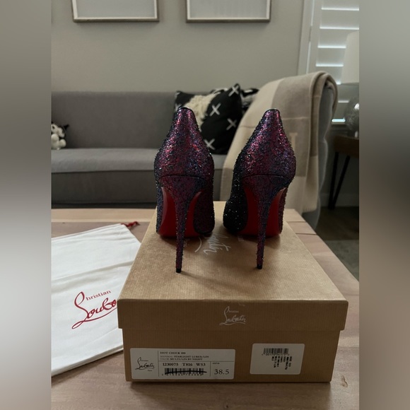 CHRISTIAN LOUBOUTIN Hot Chick 100 Lurex® pumps, Size 38.5 - Picture 10 of 13